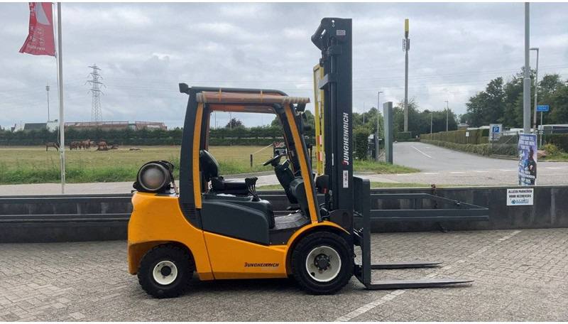 Jungheinrich TFG 430 - מלגזת LPG: תמונה 1 Jungheinrich TFG 430 - מלגזת LPG: תמונה 1