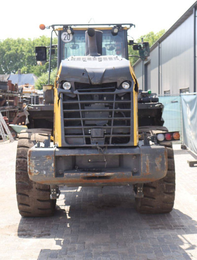 Komatsu WA270 - מעמיס גלגלים: תמונה 4 Komatsu WA270 - מעמיס גלגלים: תמונה 4