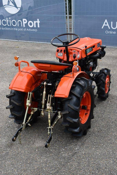 Kubota B5000 - טרקטור חקלאי: תמונה 4 Kubota B5000 - טרקטור חקלאי: תמונה 4