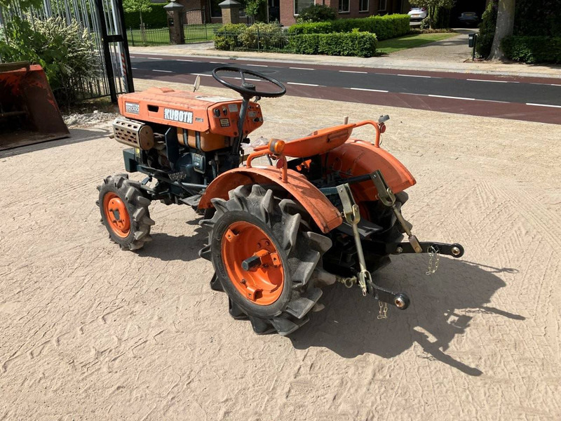 Kubota B5000 - טרקטור חקלאי: תמונה 3 Kubota B5000 - טרקטור חקלאי: תמונה 3