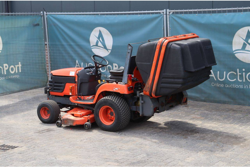 Kubota BX2200D - מכסחת גינה: תמונה 3 Kubota BX2200D - מכסחת גינה: תמונה 3