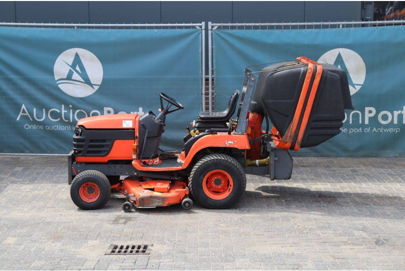 Kubota BX2200D - מכסחת גינה: תמונה 2 Kubota BX2200D - מכסחת גינה: תמונה 2