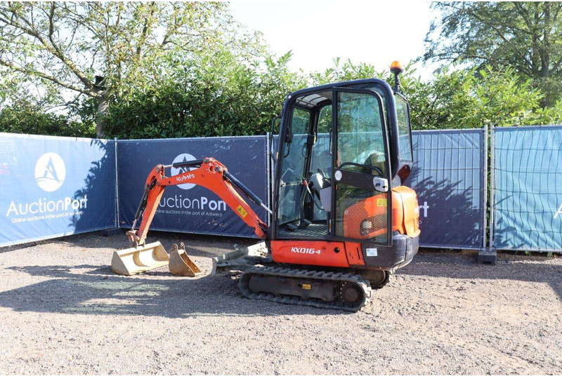 Kubota KX016-4 - מיני מחפר: תמונה 3 Kubota KX016-4 - מיני מחפר: תמונה 3