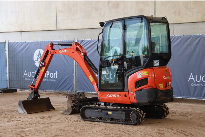 Kubota KX019-4 - מיני מחפר: תמונה 4 Kubota KX019-4 - מיני מחפר: תמונה 4