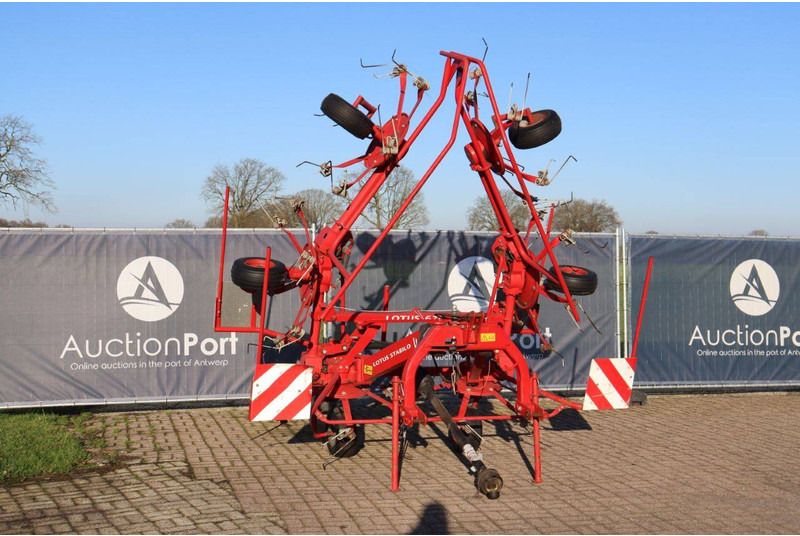 Lely Lotus Stabilo - גורף/ מגרפה: תמונה 1 Lely Lotus Stabilo - גורף/ מגרפה: תמונה 1