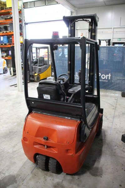 Linde E16C-02 - מלגזה חשמלית: תמונה 5 Linde E16C-02 - מלגזה חשמלית: תמונה 5