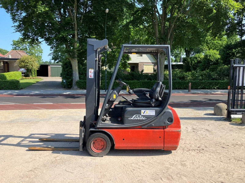 Linde E16C-02 - מלגזה חשמלית: תמונה 1 Linde E16C-02 - מלגזה חשמלית: תמונה 1