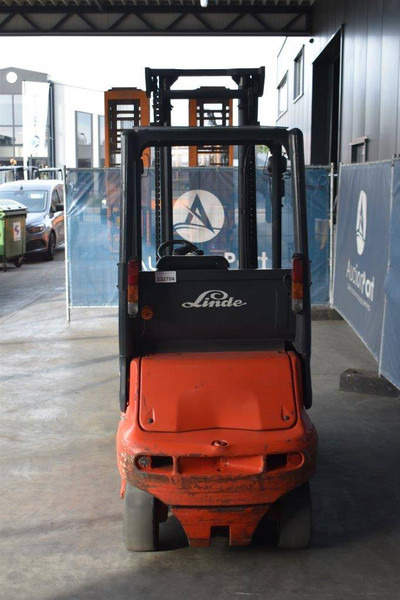 Linde E20P - מלגזה חשמלית: תמונה 4 Linde E20P - מלגזה חשמלית: תמונה 4
