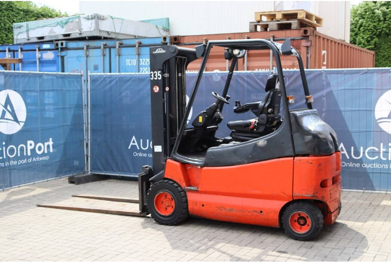 Linde E30 / 03 / 600 - מלגזה חשמלית: תמונה 3 Linde E30 / 03 / 600 - מלגזה חשמלית: תמונה 3