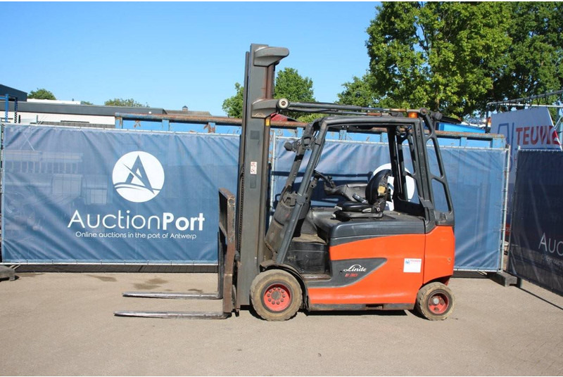 Linde E30HL-01/600 - מלגזה חשמלית: תמונה 1 Linde E30HL-01/600 - מלגזה חשמלית: תמונה 1