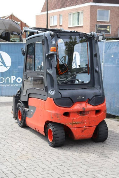 Linde E30L-01 - מלגזה חשמלית: תמונה 4 Linde E30L-01 - מלגזה חשמלית: תמונה 4