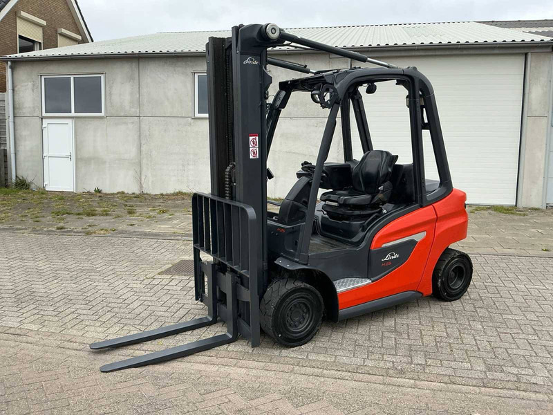 Linde H25D-01 - מלגזת סולר: תמונה 1 Linde H25D-01 - מלגזת סולר: תמונה 1
