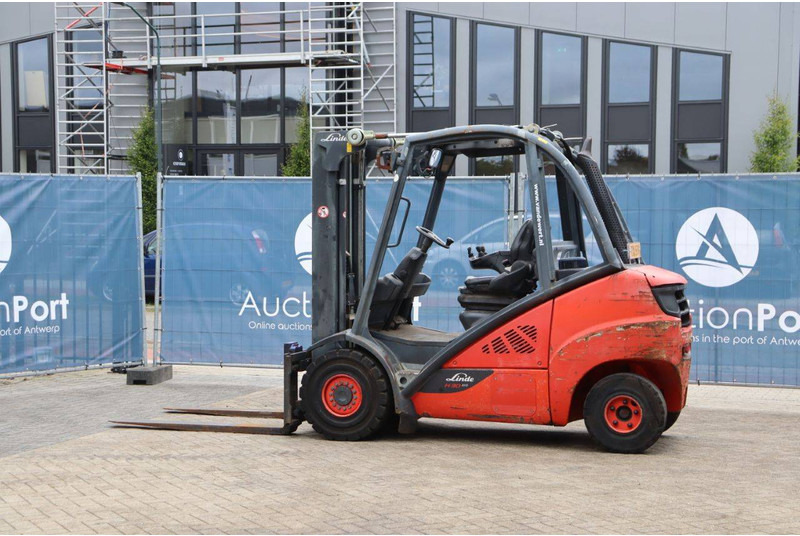 Linde H30D-02 - מלגזת סולר: תמונה 3 Linde H30D-02 - מלגזת סולר: תמונה 3