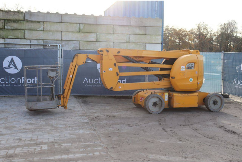 Manitou 150 AETJ COMPACT - זרוע מרפקי: תמונה 1 Manitou 150 AETJ COMPACT - זרוע מרפקי: תמונה 1