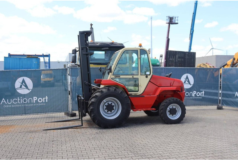 Manitou M30-4 - מלגזת שטח קשה: תמונה 1 Manitou M30-4 - מלגזת שטח קשה: תמונה 1