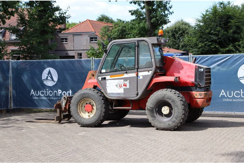 Manitou MLT 524 - מפעיל טלסקופי: תמונה 3 Manitou MLT 524 - מפעיל טלסקופי: תמונה 3