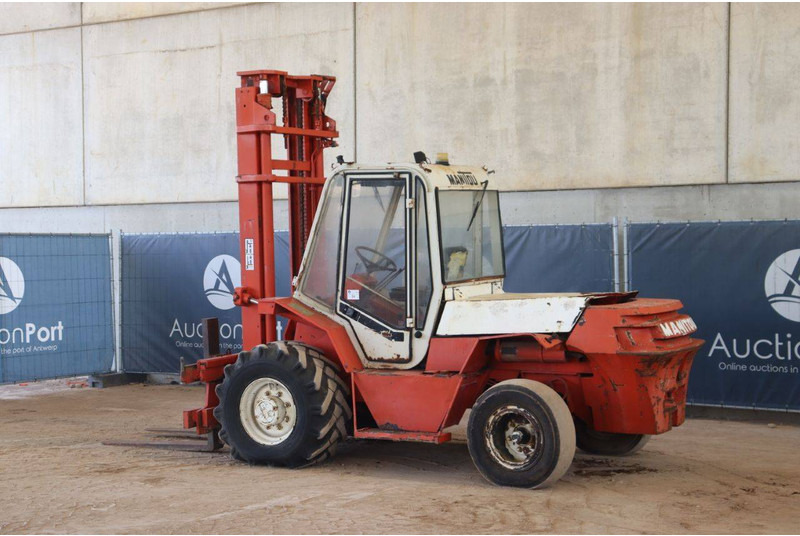 Manitou - מלגזת שטח קשה: תמונה 3 Manitou - מלגזת שטח קשה: תמונה 3