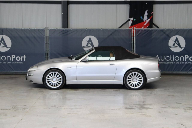 Maserati Spyder - סדאן: תמונה 1 Maserati Spyder - סדאן: תמונה 1