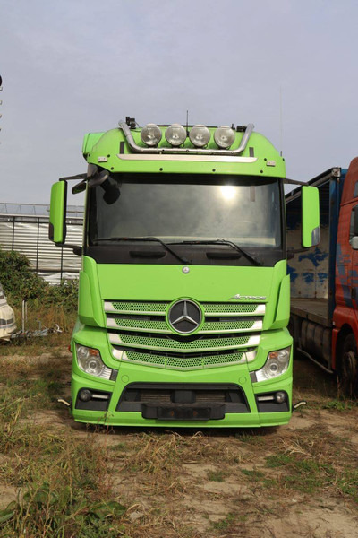 Mercedes-Benz Actros 2551 - משאית צד נופל/ שטוחה: תמונה 5 Mercedes-Benz Actros 2551 - משאית צד נופל/ שטוחה: תמונה 5