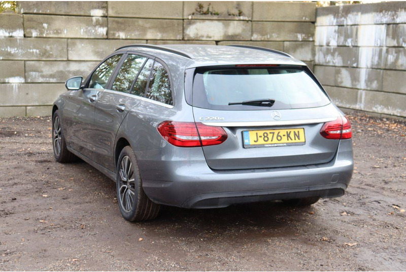 Mercedes-Benz C-Klasse C220d - סדאן: תמונה 4 Mercedes-Benz C-Klasse C220d - סדאן: תמונה 4