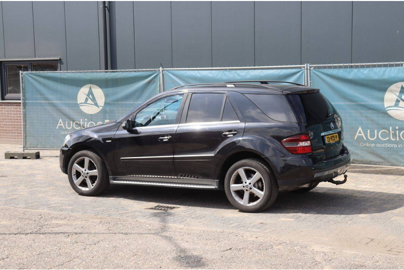 Mercedes-Benz M-Klasse ML 320 CDI 4 MATIC - SUV: תמונה 3 Mercedes-Benz M-Klasse ML 320 CDI 4 MATIC - SUV: תמונה 3