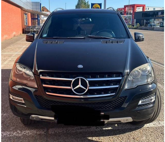 Mercedes-Benz M-Klasse ML 350 CDI BLUETEС - סדאן: תמונה 5 Mercedes-Benz M-Klasse ML 350 CDI BLUETEС - סדאן: תמונה 5