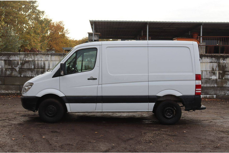 Mercedes-Benz Sprinter - כלי רכב מסחרי עם לוח: תמונה 2 Mercedes-Benz Sprinter - כלי רכב מסחרי עם לוח: תמונה 2