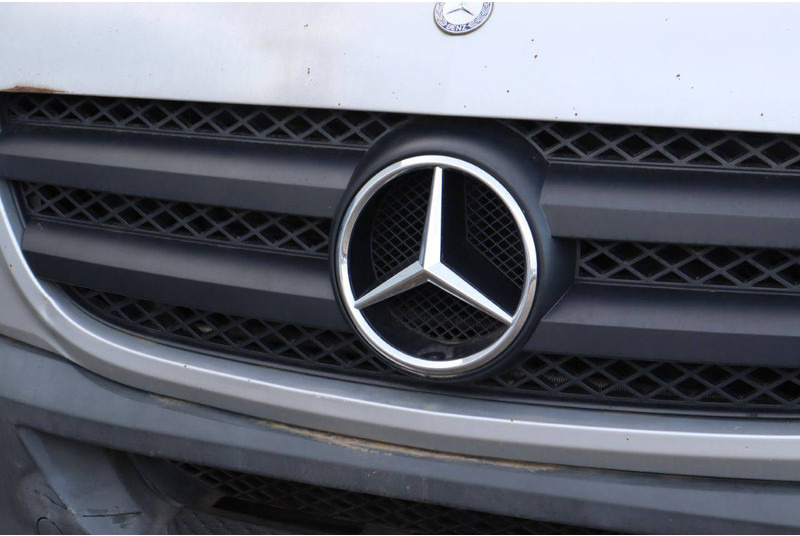 כלי רכב מסחרי עם לוח Mercedes-Benz Sprinter: תמונה 11 כלי רכב מסחרי עם לוח Mercedes-Benz Sprinter: תמונה 11