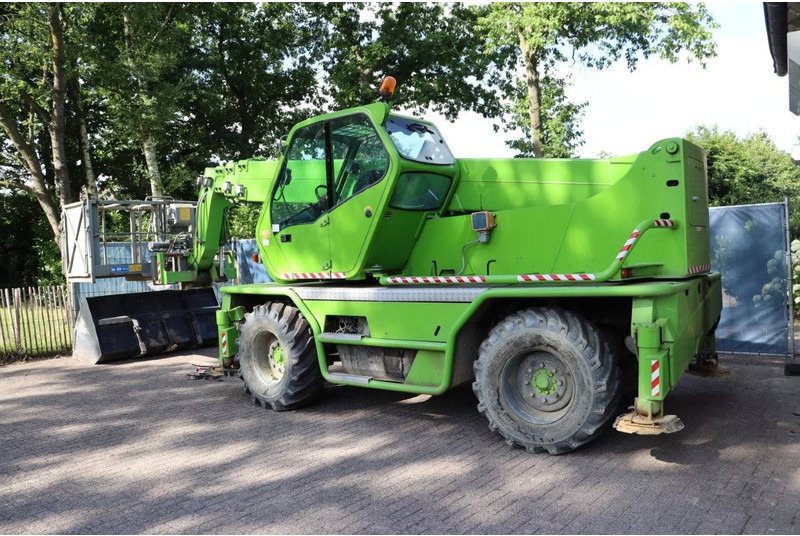 Merlo Roto 45.21 KSC - מפעיל טלסקופי: תמונה 4 Merlo Roto 45.21 KSC - מפעיל טלסקופי: תמונה 4