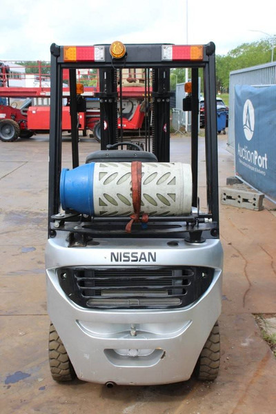 Nissan CQ15 - מלגזת LPG: תמונה 4 Nissan CQ15 - מלגזת LPG: תמונה 4