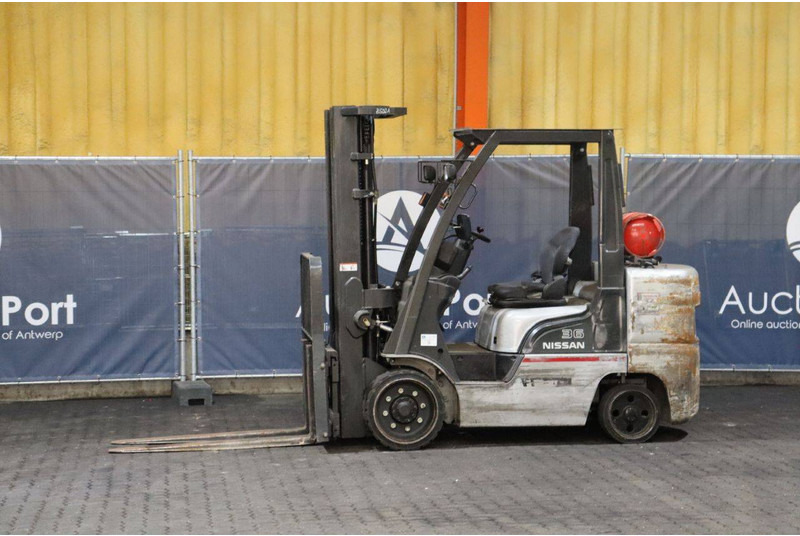 Nissan MC UG1F - מלגזת LPG: תמונה 1 Nissan MC UG1F - מלגזת LPG: תמונה 1