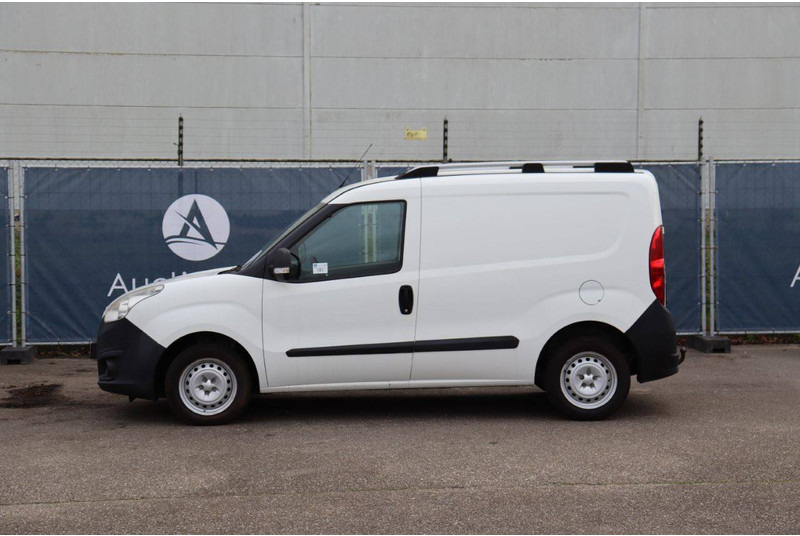 Opel Combo van - כלי רכב מסחרי עם לוח: תמונה 2 Opel Combo van - כלי רכב מסחרי עם לוח: תמונה 2