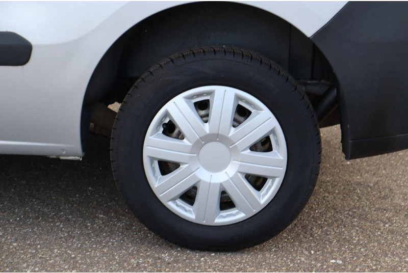 כלי רכב מסחרי עם לוח Opel Combo: תמונה 14