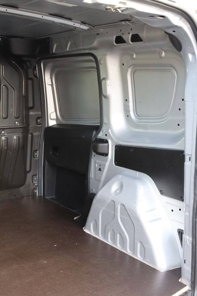 כלי רכב מסחרי עם לוח Opel Combo: תמונה 20