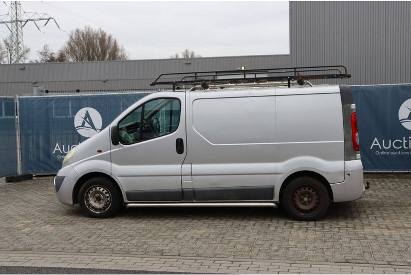 Opel Vivaro 2.0CDTI/66KW-E4 2.7T L1H1 - כלי רכב מסחרי עם לוח: תמונה 3 Opel Vivaro 2.0CDTI/66KW-E4 2.7T L1H1 - כלי רכב מסחרי עם לוח: תמונה 3