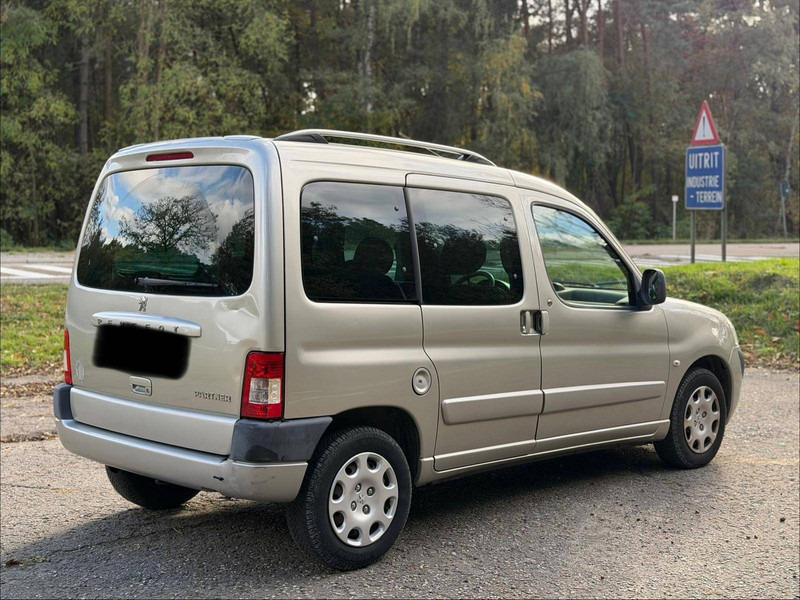 Peugeot Partner 1.6 HDI - סדאן: תמונה 2 Peugeot Partner 1.6 HDI - סדאן: תמונה 2