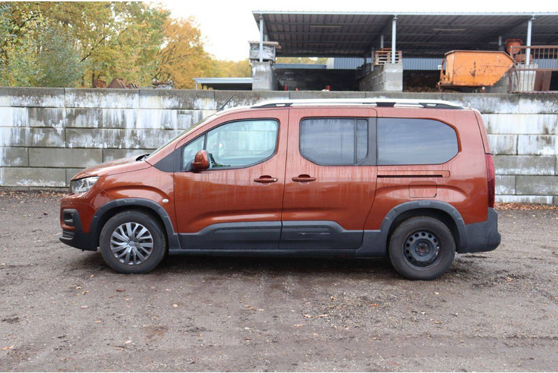 Peugeot Rifter - כלי רכב מסחרי עם לוח: תמונה 2 Peugeot Rifter - כלי רכב מסחרי עם לוח: תמונה 2