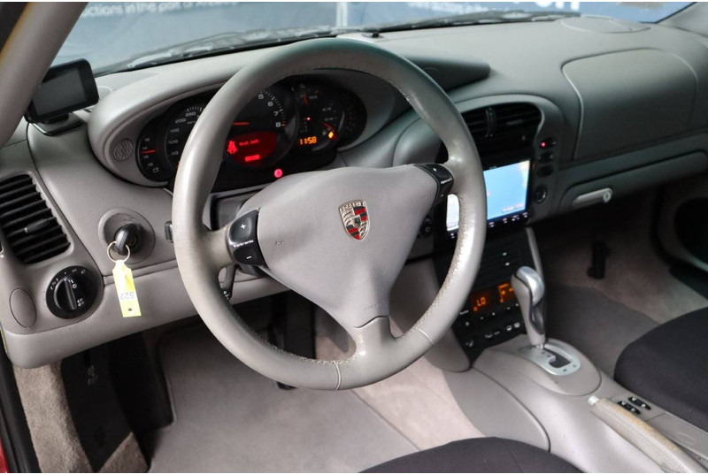 סדאן Porsche 911 996 Targa 3.6i Tiptronic: תמונה 19