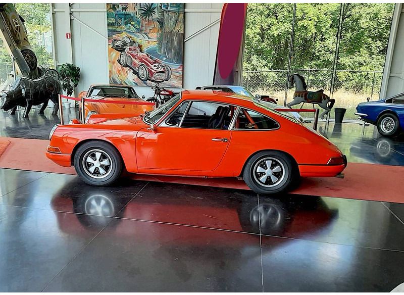 Porsche 911 T - סדאן: תמונה 2 Porsche 911 T - סדאן: תמונה 2