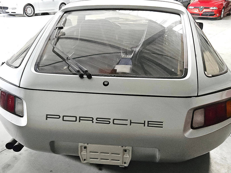 Porsche 928 Automatic - סדאן: תמונה 3 Porsche 928 Automatic - סדאן: תמונה 3