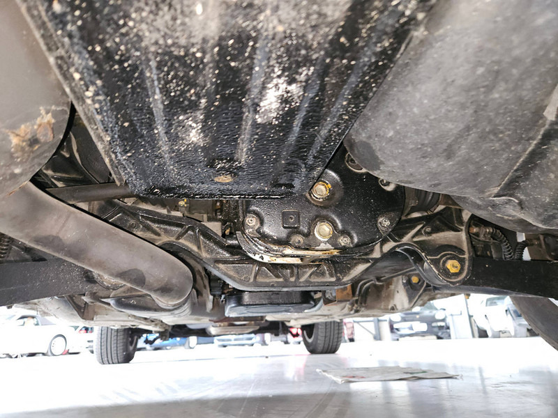 Porsche 928 Automatic - סדאן: תמונה 5 Porsche 928 Automatic - סדאן: תמונה 5