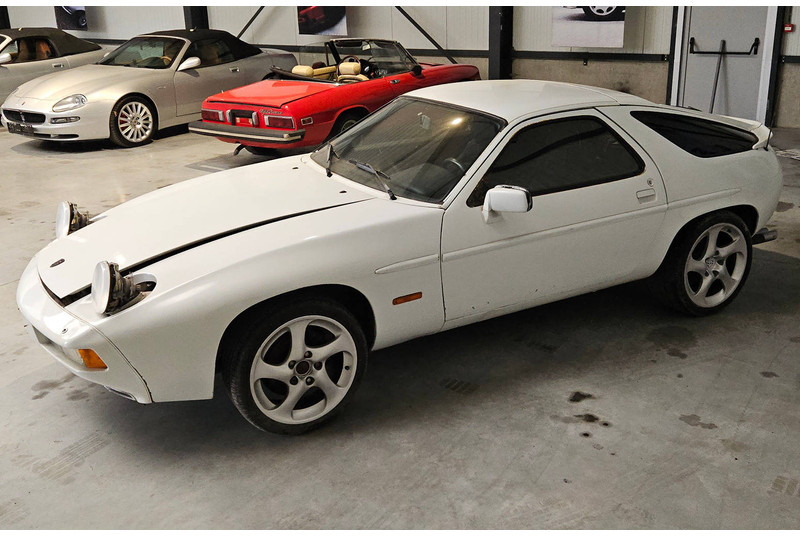 Porsche 928 S Automatic - סדאן: תמונה 2 Porsche 928 S Automatic - סדאן: תמונה 2