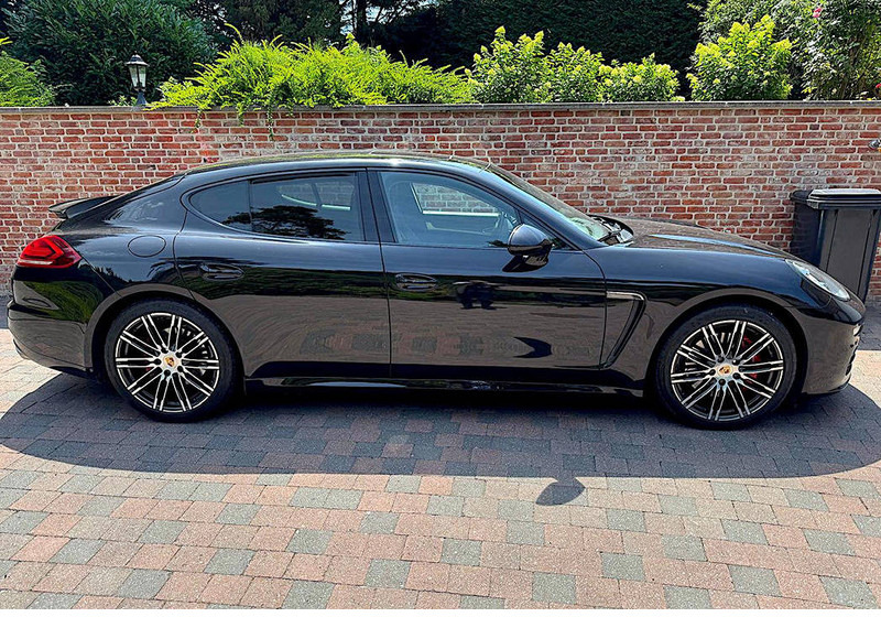 Porsche Panamera 3.0 V6 Diesel - סדאן: תמונה 3 Porsche Panamera 3.0 V6 Diesel - סדאן: תמונה 3