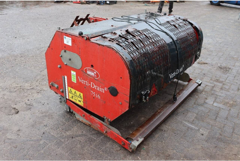 Redexim Verti-Drain 7516 - ציוד עיבוד קרקע: תמונה 5 Redexim Verti-Drain 7516 - ציוד עיבוד קרקע: תמונה 5