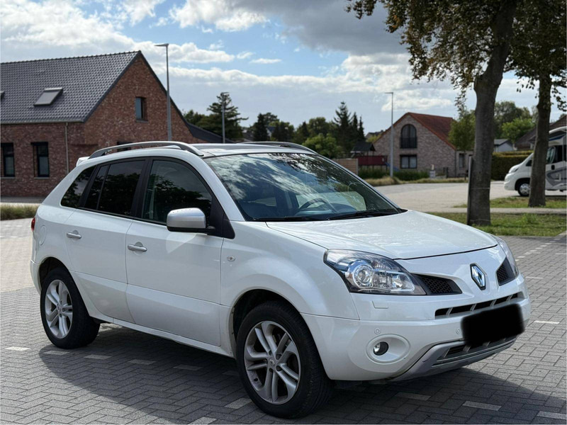 Renault Koleos 2.0 DCI AWD - סדאן: תמונה 4 Renault Koleos 2.0 DCI AWD - סדאן: תמונה 4