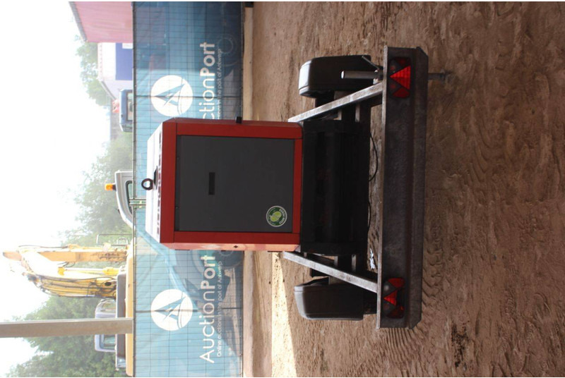 SDMO R22 - ערכת גנרטורים: תמונה 4 SDMO R22 - ערכת גנרטורים: תמונה 4