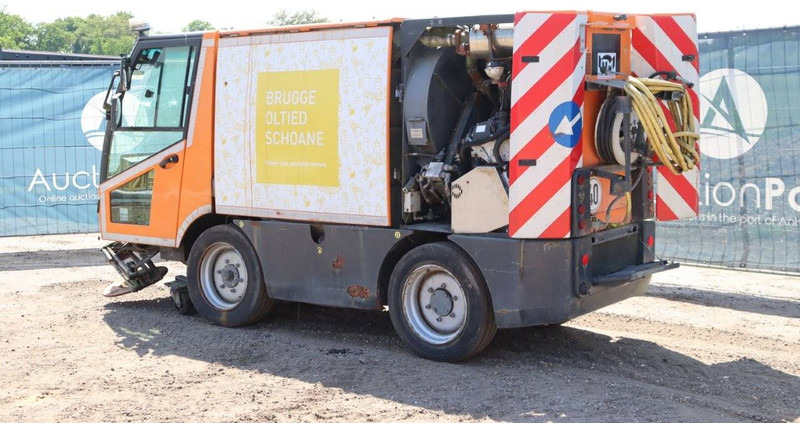 Schmidt MFH 2500 Typ:11 - מטאטא כבישים: תמונה 3 Schmidt MFH 2500 Typ:11 - מטאטא כבישים: תמונה 3