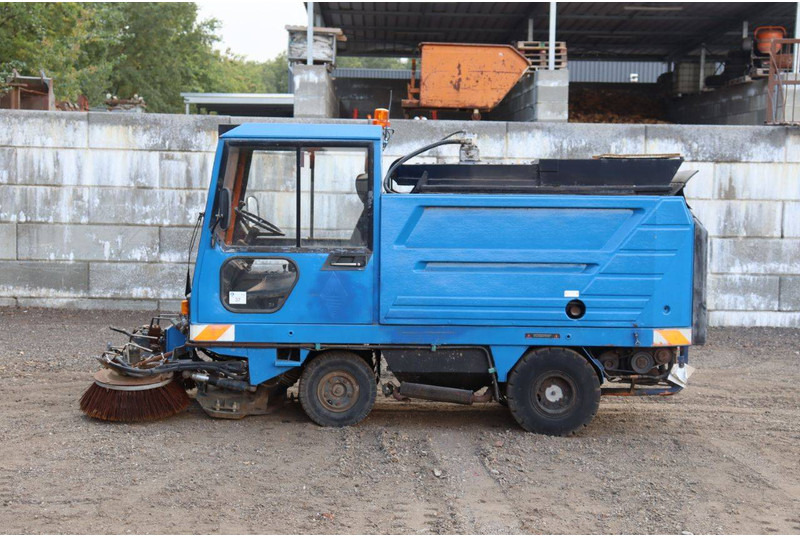 Schmidt SK152S - מטאטא כבישים: תמונה 2 Schmidt SK152S - מטאטא כבישים: תמונה 2