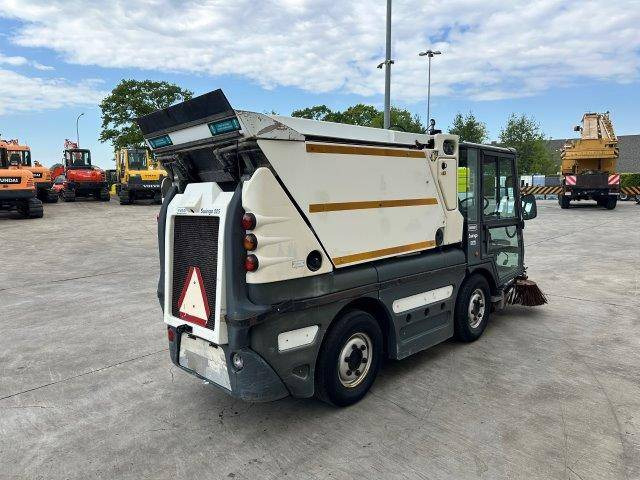 Schmidt Swingo 225 - מטאטא כבישים: תמונה 4 Schmidt Swingo 225 - מטאטא כבישים: תמונה 4