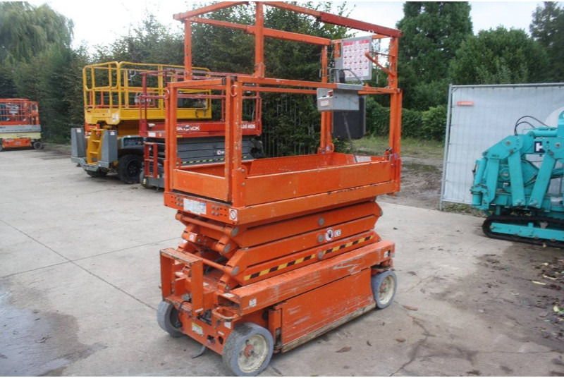 Skyjack SJ3219 - מעלית מספריים: תמונה 1 Skyjack SJ3219 - מעלית מספריים: תמונה 1